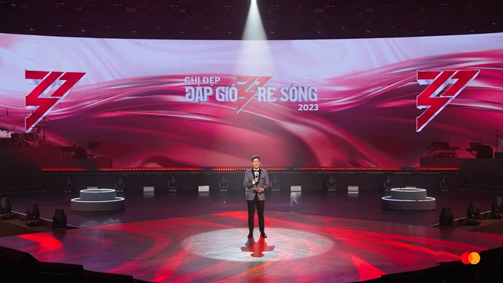 “Nước cờ lạ” của một số ông lớn ngành ngân hàng: Từ MB, VPB đến VIB đều đi “bán vé” show nhạc, chi hàng tỷ đồng để đồng hành "Chị đẹp", chuyên gia nói gì về hiện tượng này?